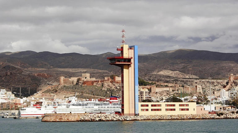 El Puerto de Almería funcionará con energía renovable gracias a una nueva planta solar Enelico Energía Solar Ibague, Colombia
