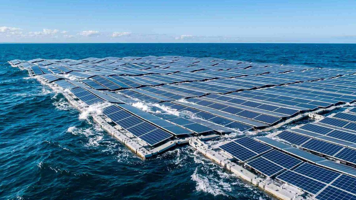 Los paneles solares flotantes hasta ahora parecían limitados a aguas tranquilas, pero una empresa noruega tiene otra visión y quiere llevarlos a mares donde las olas pueden alcanzar 3,5 metros Enelico Energía Solar Ibague, Colombia